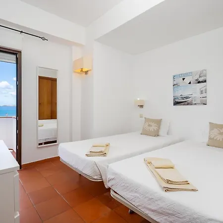 De Διαμέρισμα